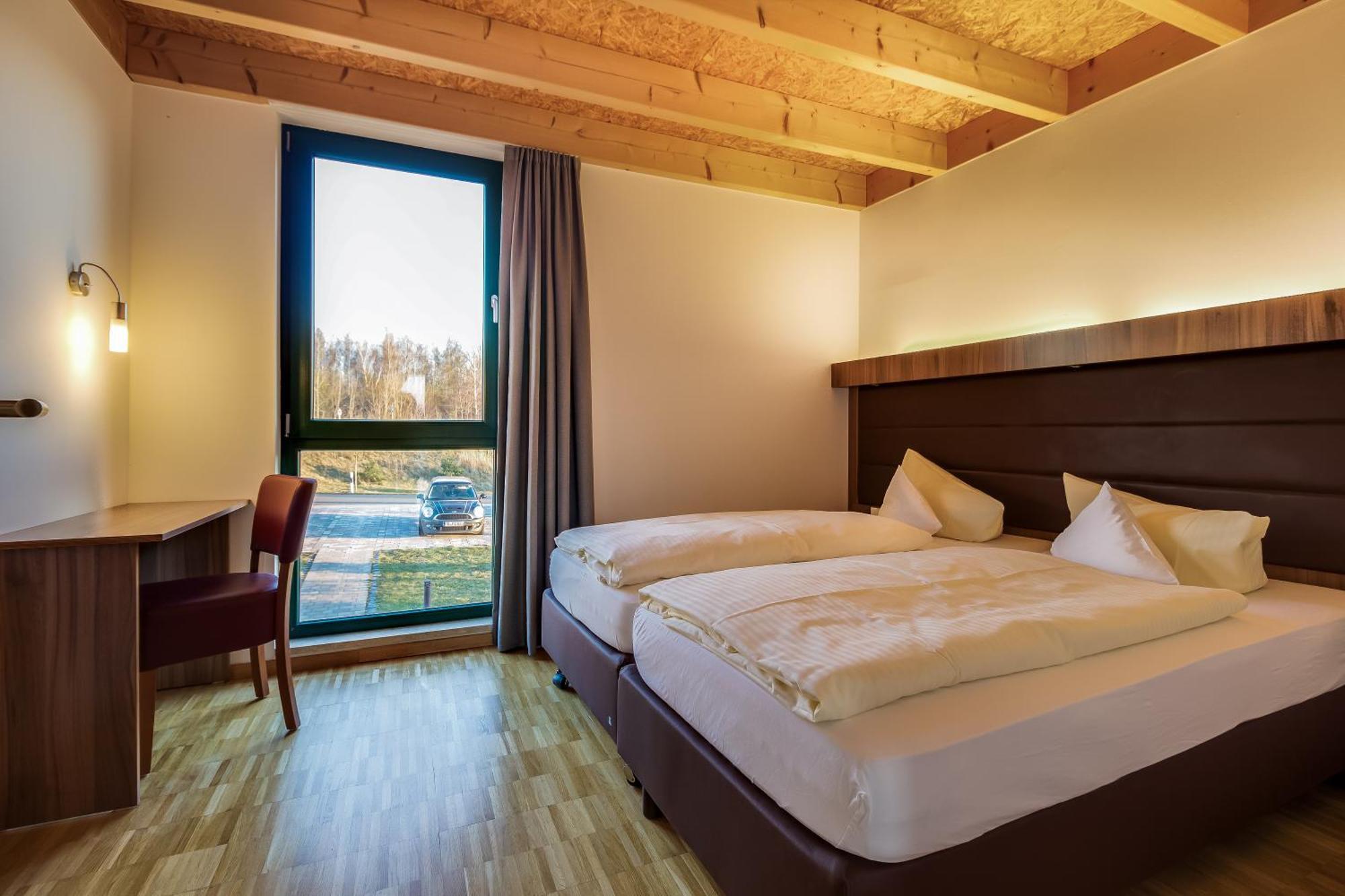 Lagovida Das Ferienresort Am Stoermthaler See Grossposna Bagian luar foto