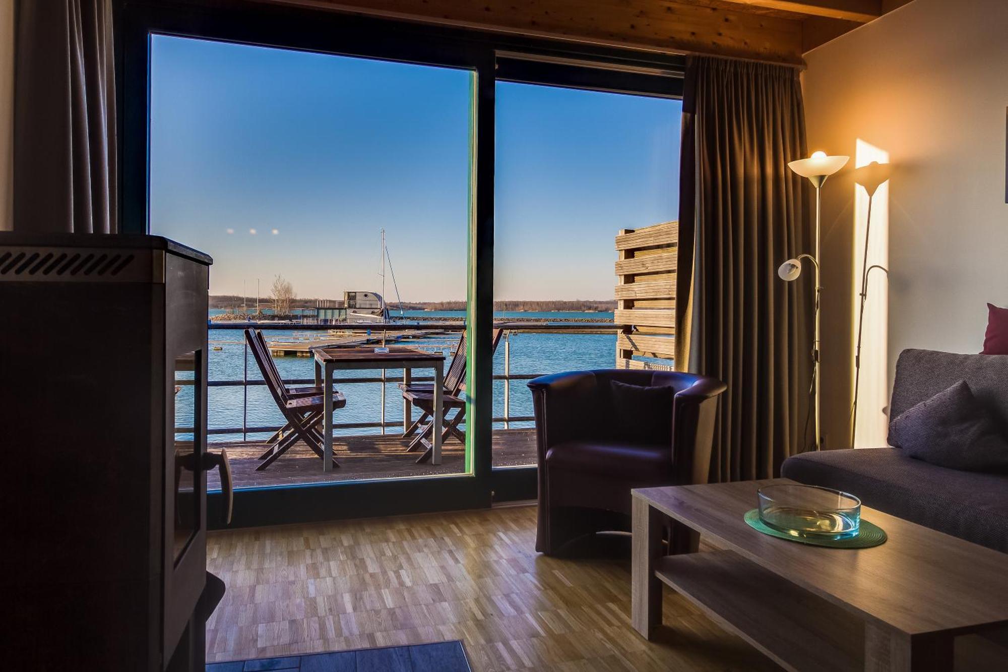Lagovida Das Ferienresort Am Stoermthaler See Grossposna Bagian luar foto