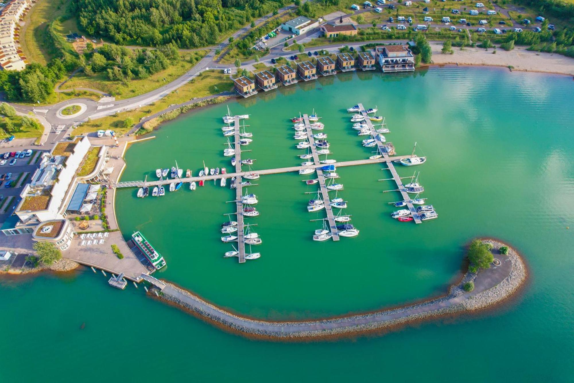 Lagovida Das Ferienresort Am Stoermthaler See Grossposna Bagian luar foto