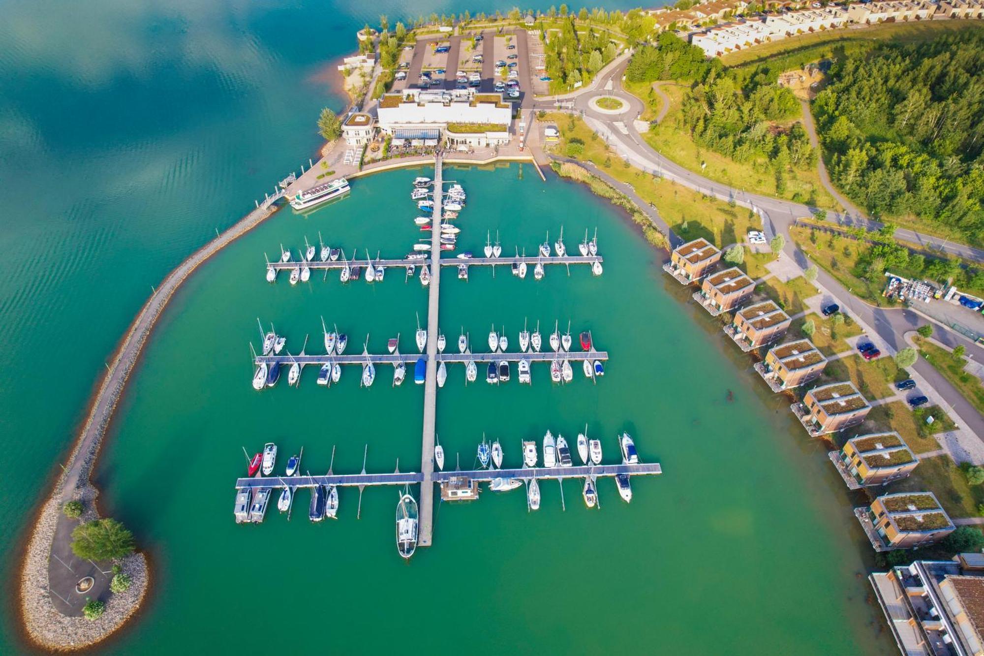 Lagovida Das Ferienresort Am Stoermthaler See Grossposna Bagian luar foto
